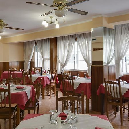 Pension Las Palmeras Lalin Exterior photo